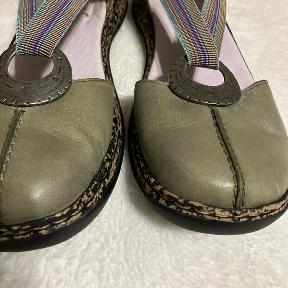 Rieker Green Leather Rainbow Strap Closed Toe Shoes Women Size 41/ US 10 - Picture 5 of 9